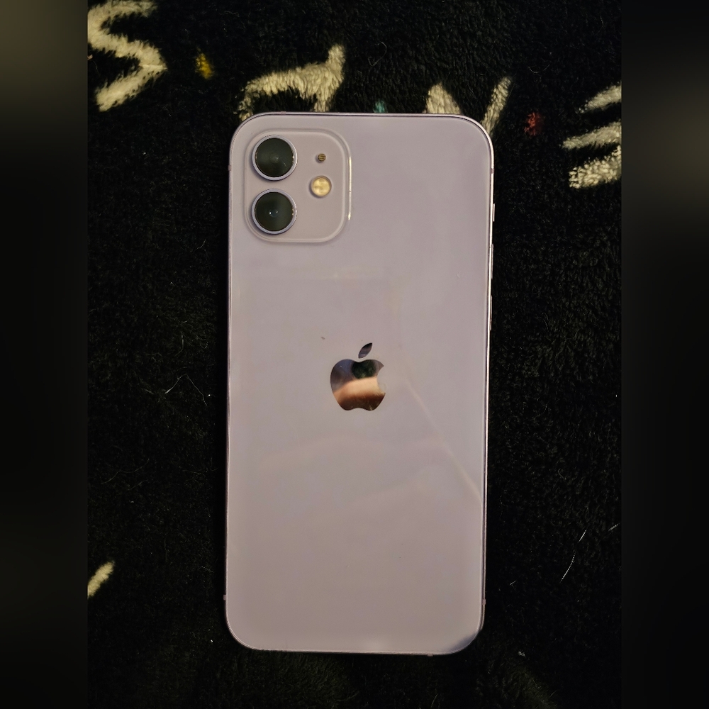 Iphone 12 In Purple . READ DESCRIPTION